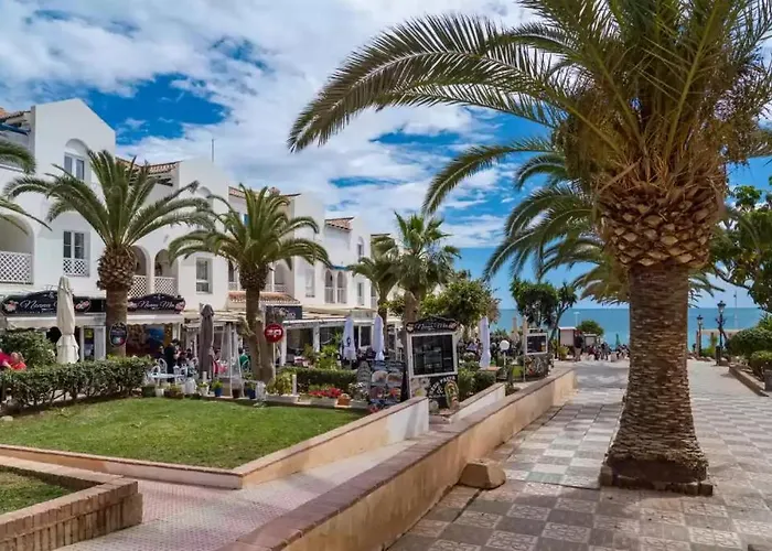 Torrecilla Con Vistas Al Mar Y Piscina アパート